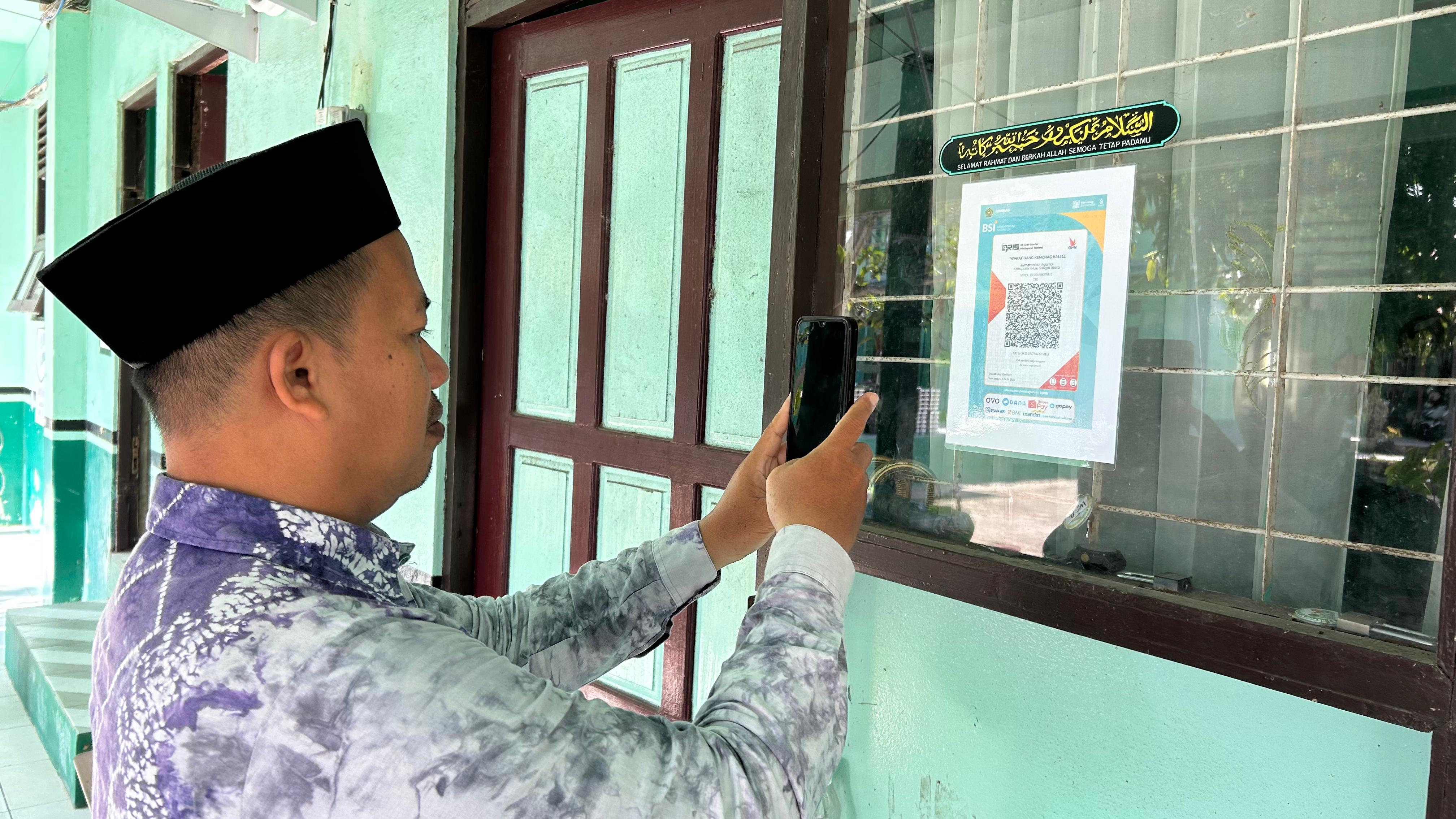 MAN 2 HSU Implementasikan Gerakan Wakaf Uang ASN Kemenag